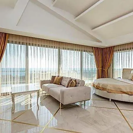 Elite Luxury & Szálloda 5*