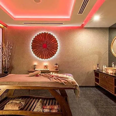Elite Luxury & Hotel 5*