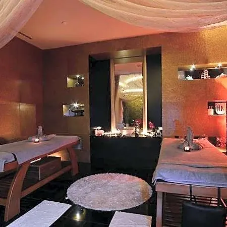 Elite Luxury & Szálloda 5*