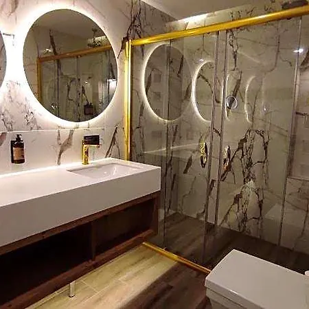 Elite Luxury & Szálloda 5*